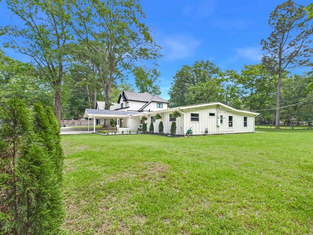 2615 Flakewood Road, Little Rock, AR 72207