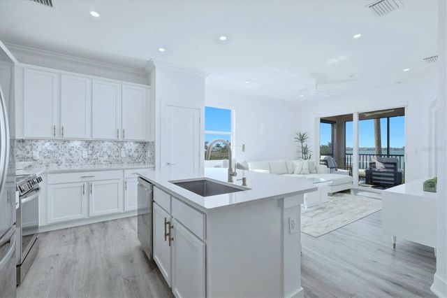 850 TIDEWATER SHORES LOOP 301, Bradenton, FL 34208