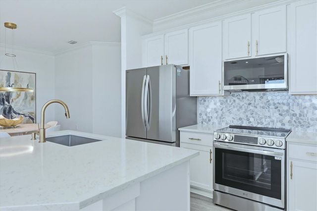 850 TIDEWATER SHORES LOOP 301, Bradenton, FL 34208