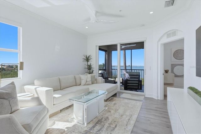 850 TIDEWATER SHORES LOOP 301, Bradenton, FL 34208