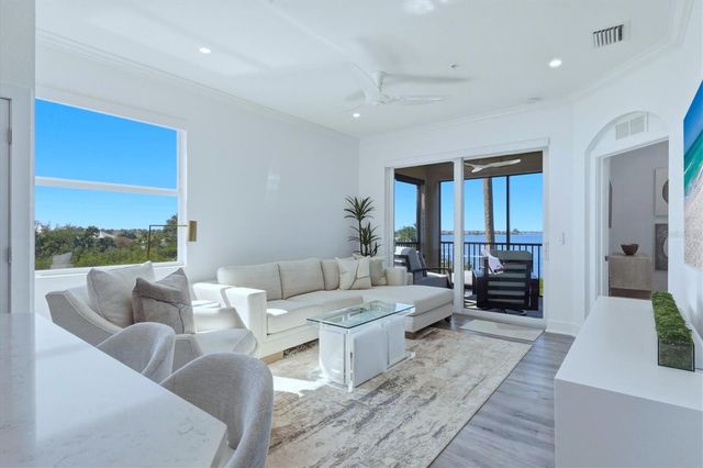 850 TIDEWATER SHORES LOOP 301, Bradenton, FL 34208