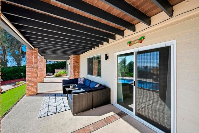1118 Orangewood Drive, Escondido, CA 92025