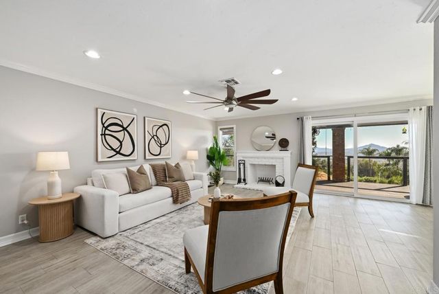 1118 Orangewood Drive, Escondido, CA 92025