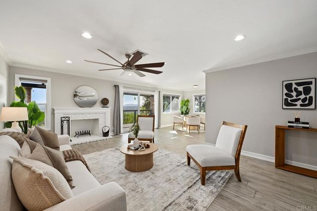 1118 Orangewood Drive, Escondido, CA 92025