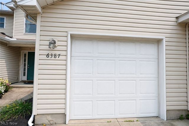 6387 Forest Park Drive, North Ridgeville, OH 44039