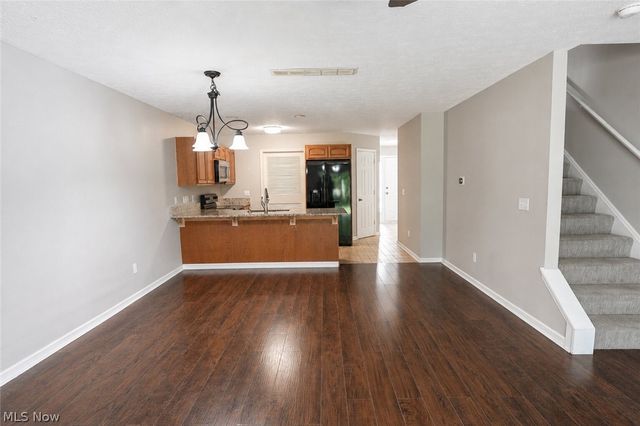 6387 Forest Park Drive, North Ridgeville, OH 44039