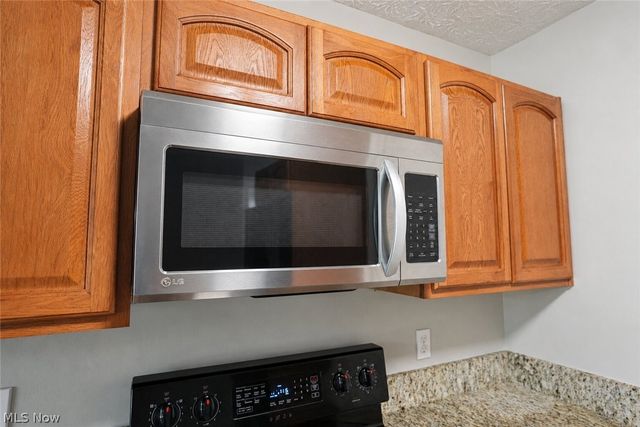 6387 Forest Park Drive, North Ridgeville, OH 44039