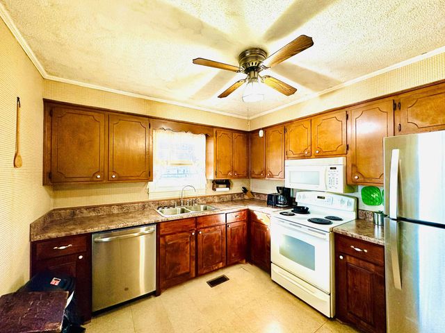 110 Delray Drive, Spartanburg, SC 29301