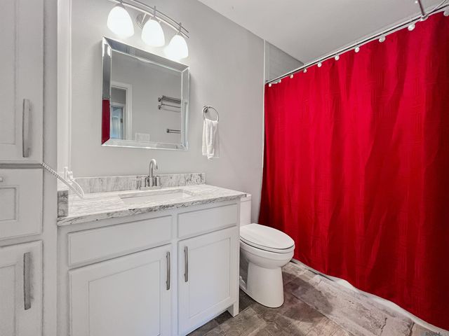 3822 Country View Dr, Baton Rouge, LA 70816