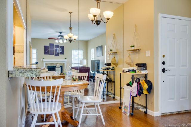 11839 Parliament St Apt 2211, San Antonio, TX 78216