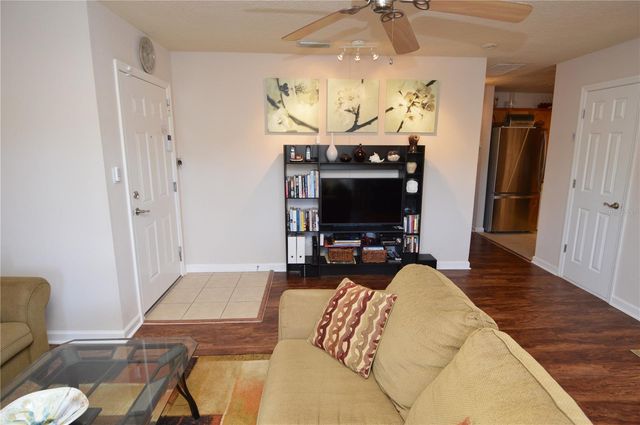 3889 POMPANO DRIVE SE C, St Petersburg, FL 33705