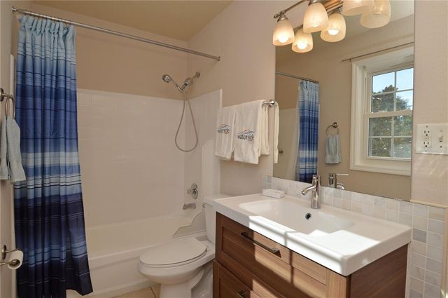 3889 POMPANO DRIVE SE C, St Petersburg, FL 33705