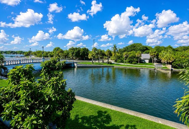 3889 POMPANO DRIVE SE C, St Petersburg, FL 33705