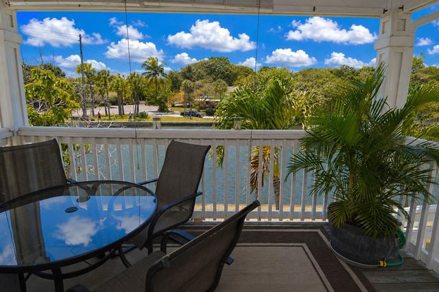 3889 POMPANO DRIVE SE C, St Petersburg, FL 33705