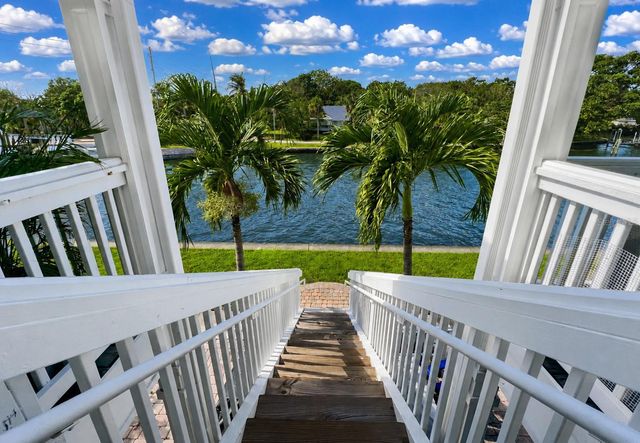3889 POMPANO DRIVE SE C, St Petersburg, FL 33705
