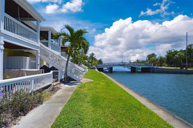 3889 POMPANO DRIVE SE C, St Petersburg, FL 33705