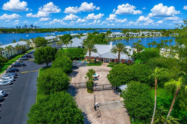 3889 POMPANO DRIVE SE C, St Petersburg, FL 33705