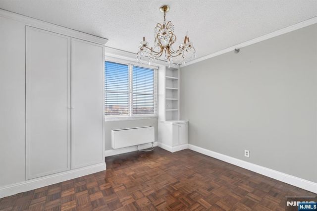 326 Prospect Avenue 8E, Hackensack, NJ 07601