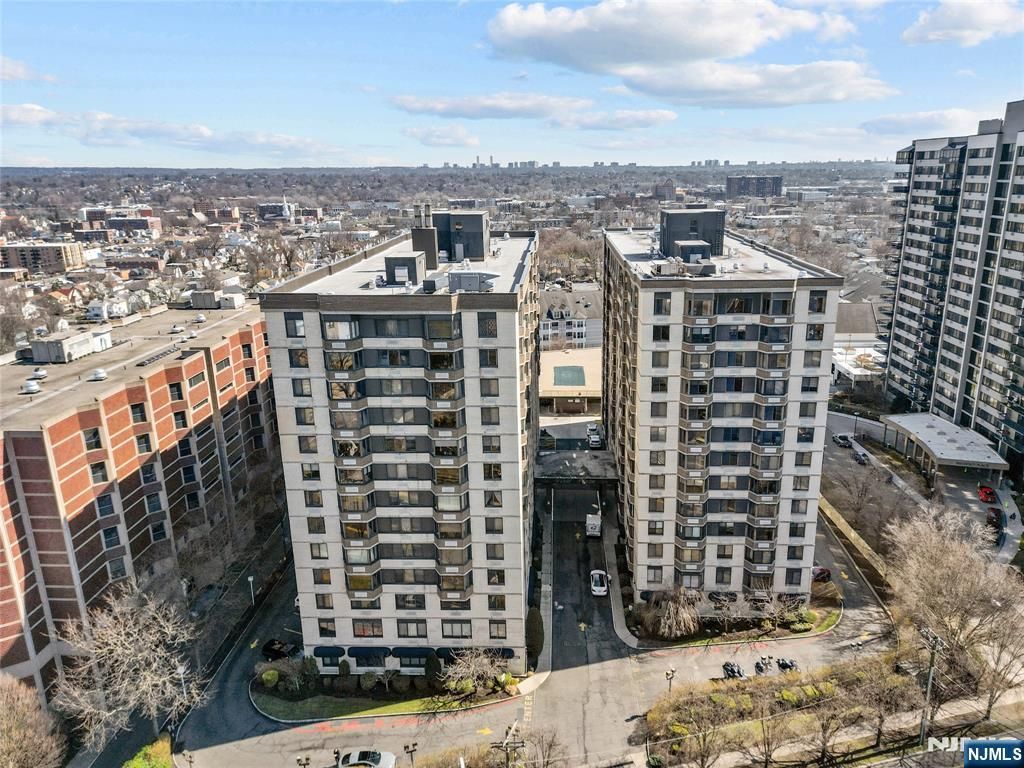 326 Prospect Avenue 8E, Hackensack, NJ 07601