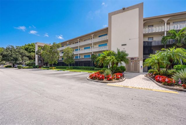 2404 Antigua Cir M2, Coconut Creek, FL 33066