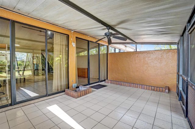 929 NW 45th St 929, Deerfield Beach, FL 33064