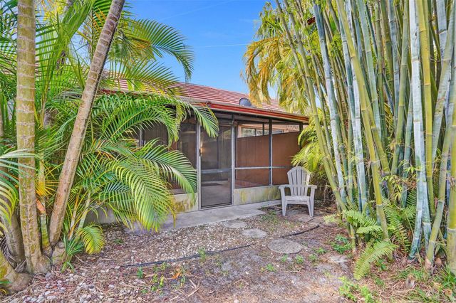 929 NW 45th St 929, Deerfield Beach, FL 33064