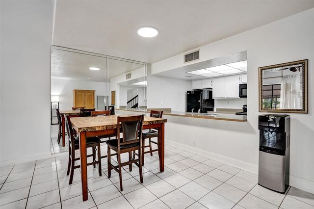 929 NW 45th St 929, Deerfield Beach, FL 33064