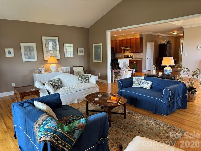 25 Copper Court, Hendersonville, NC 28792