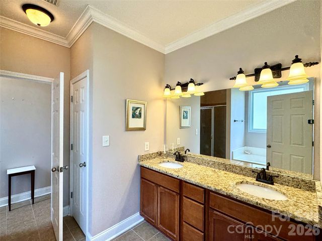 25 Copper Court, Hendersonville, NC 28792