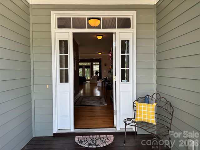 25 Copper Court, Hendersonville, NC 28792