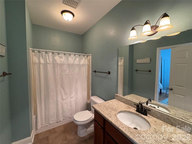 25 Copper Court, Hendersonville, NC 28792