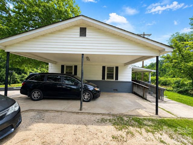 1499 Old Landsford Road, Lancaster, SC 29720