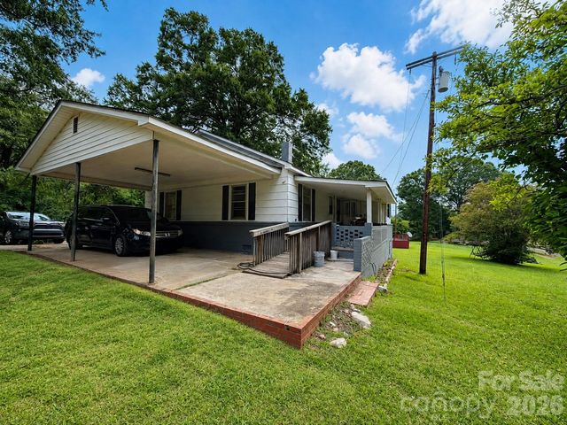 1499 Old Landsford Road, Lancaster, SC 29720