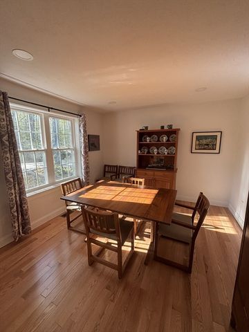139 Turkey Hill Rd, Rutland, MA 01543