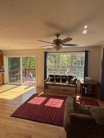 139 Turkey Hill Rd, Rutland, MA 01543