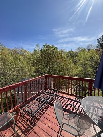 139 Turkey Hill Rd, Rutland, MA 01543