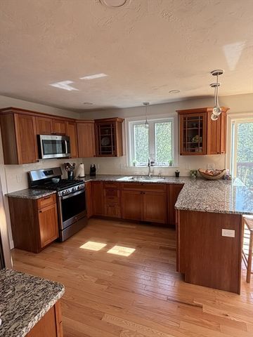 139 Turkey Hill Rd, Rutland, MA 01543