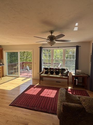 139 Turkey Hill Rd, Rutland, MA 01543