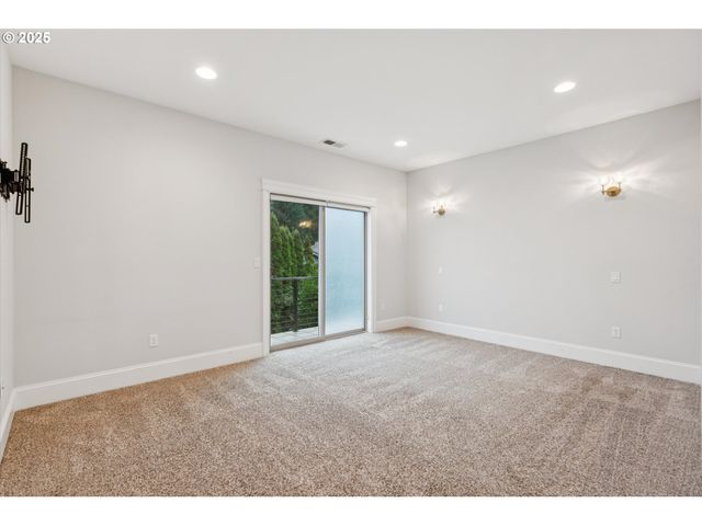 7484 Sw 194TH Ter, Beaverton, OR 97007