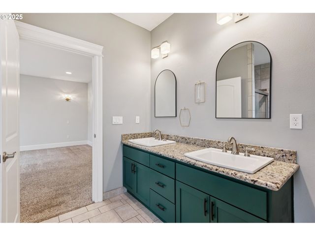 7484 Sw 194TH Ter, Beaverton, OR 97007