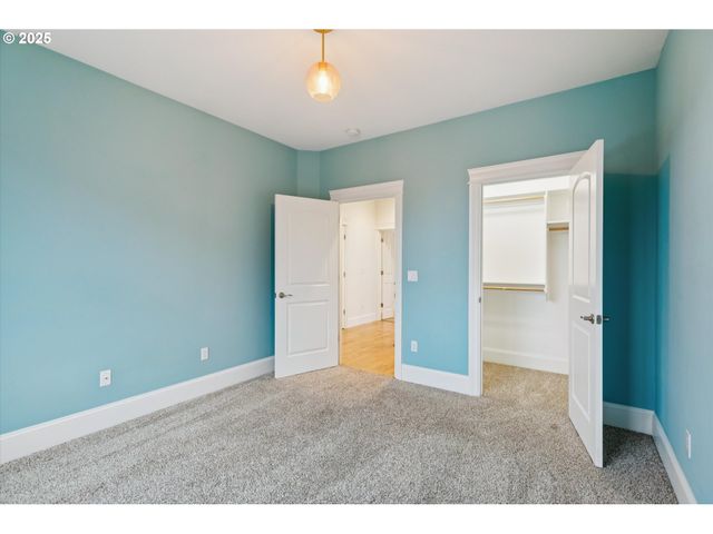 7484 Sw 194TH Ter, Beaverton, OR 97007