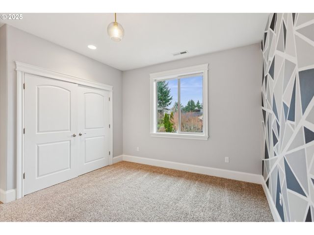 7484 Sw 194TH Ter, Beaverton, OR 97007