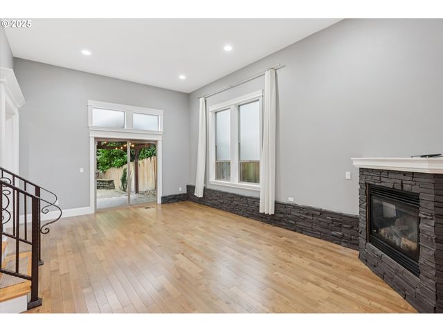 7484 Sw 194TH Ter, Beaverton, OR 97007