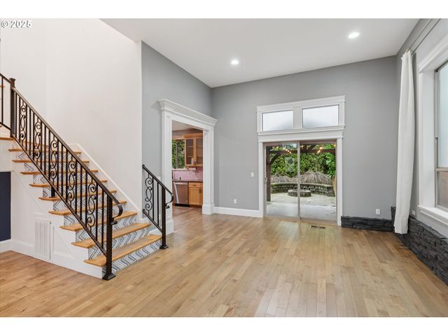 7484 Sw 194TH Ter, Beaverton, OR 97007