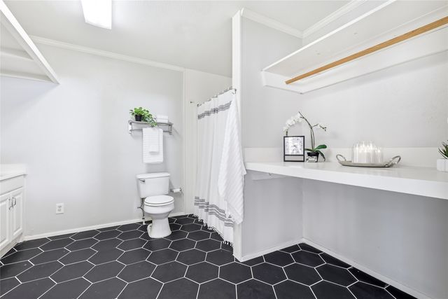 10208 Lake Gardens Drive, Dallas, TX 75218