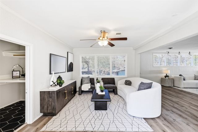 10208 Lake Gardens Drive, Dallas, TX 75218