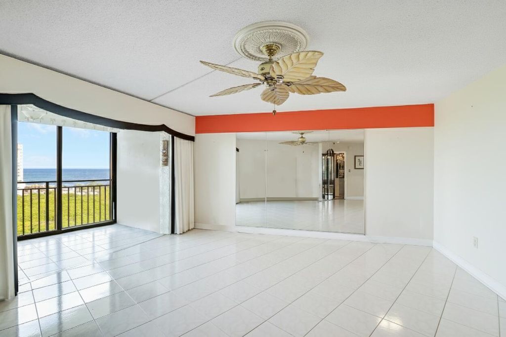 Image 11 of property listing at 3912 S Ocean Boulevard 1412, Highland Beach, FL 33487