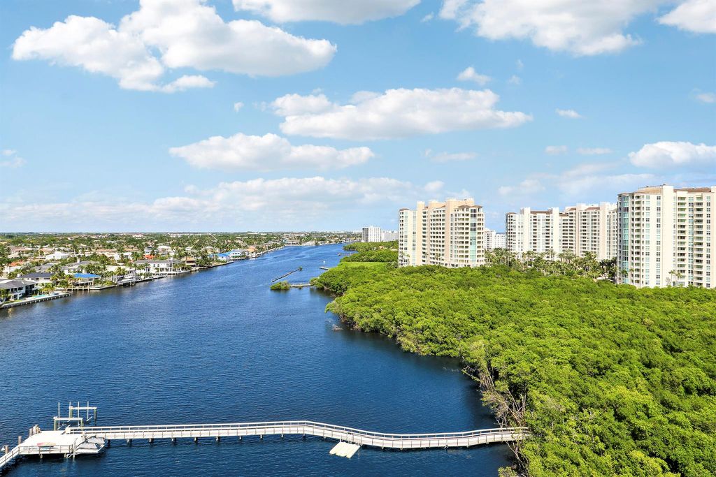 Image 21 of property listing at 3912 S Ocean Boulevard 1412, Highland Beach, FL 33487