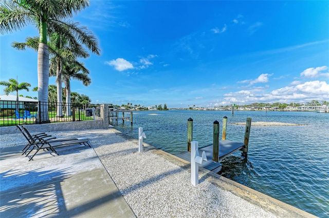282 SANTA MARIA STREET, Venice, FL 34285