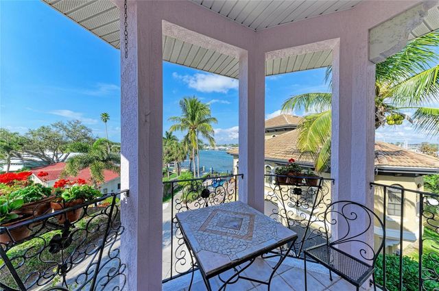 282 SANTA MARIA STREET, Venice, FL 34285